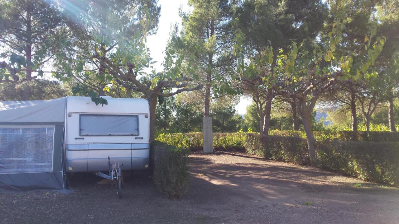 Montsant Park Camping & Bungalow Ulldemolins Eksteriør bilde