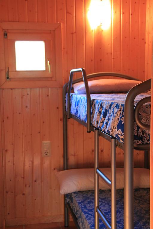 Montsant Park Camping & Bungalow Ulldemolins Eksteriør bilde