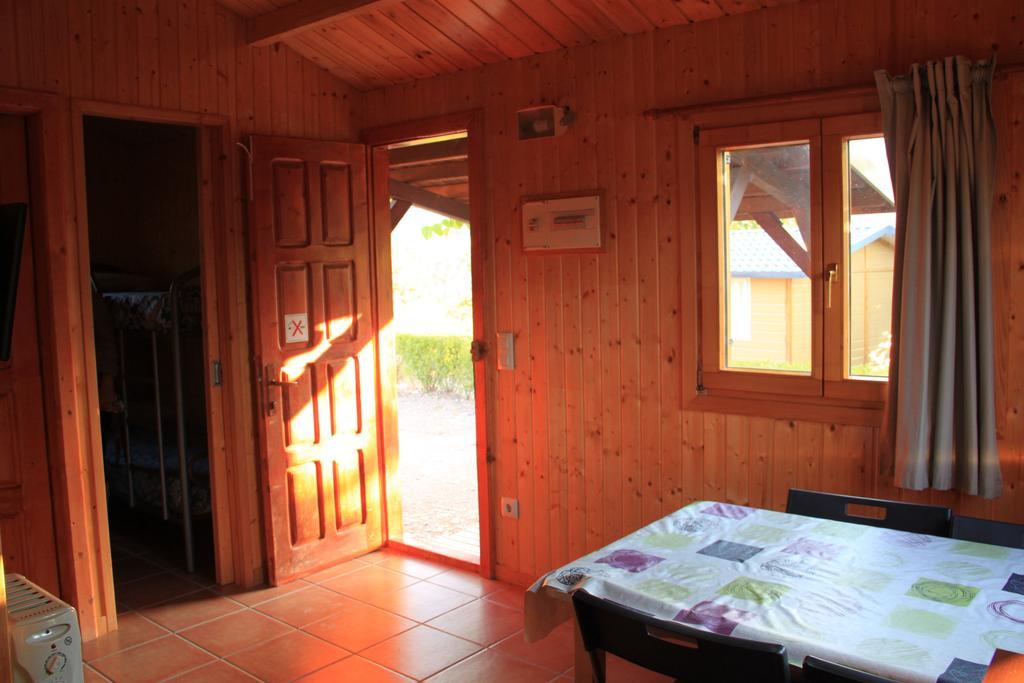 Montsant Park Camping & Bungalow Ulldemolins Eksteriør bilde